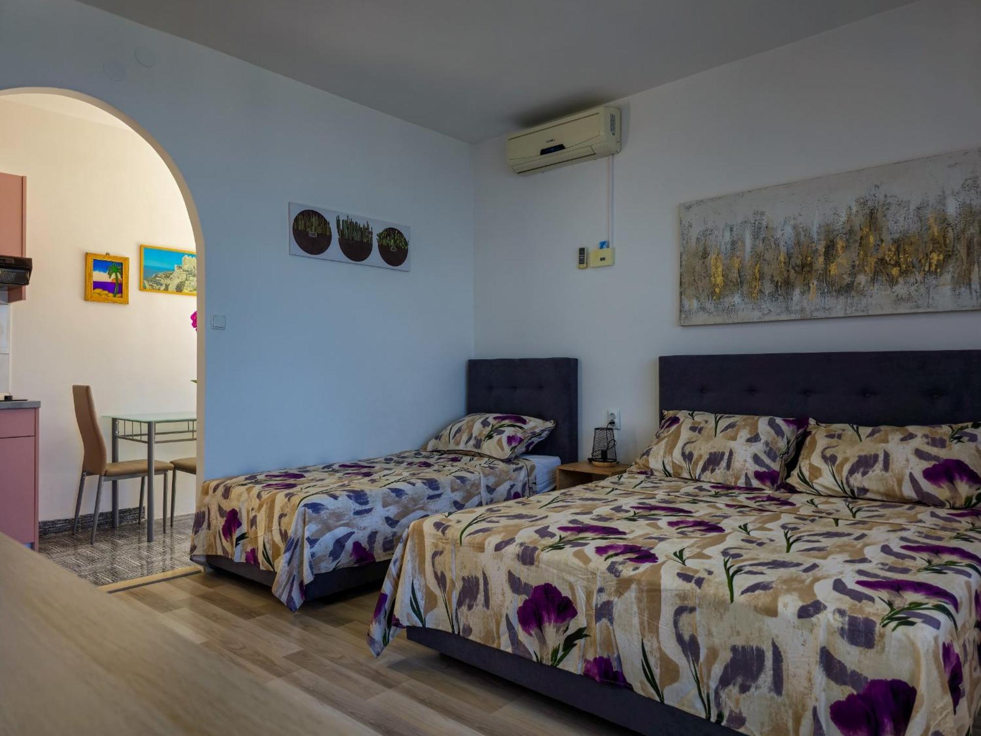 Apartments Neda Omiš Rom bilde